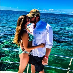 Meet your Posher, Adam